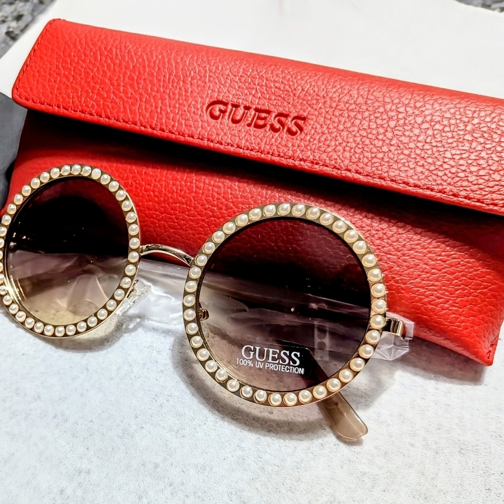 Guess Chic Sunglasses Pearl White Girly Gold Lense Red Guess Glasses Case - Picture 1 of 12